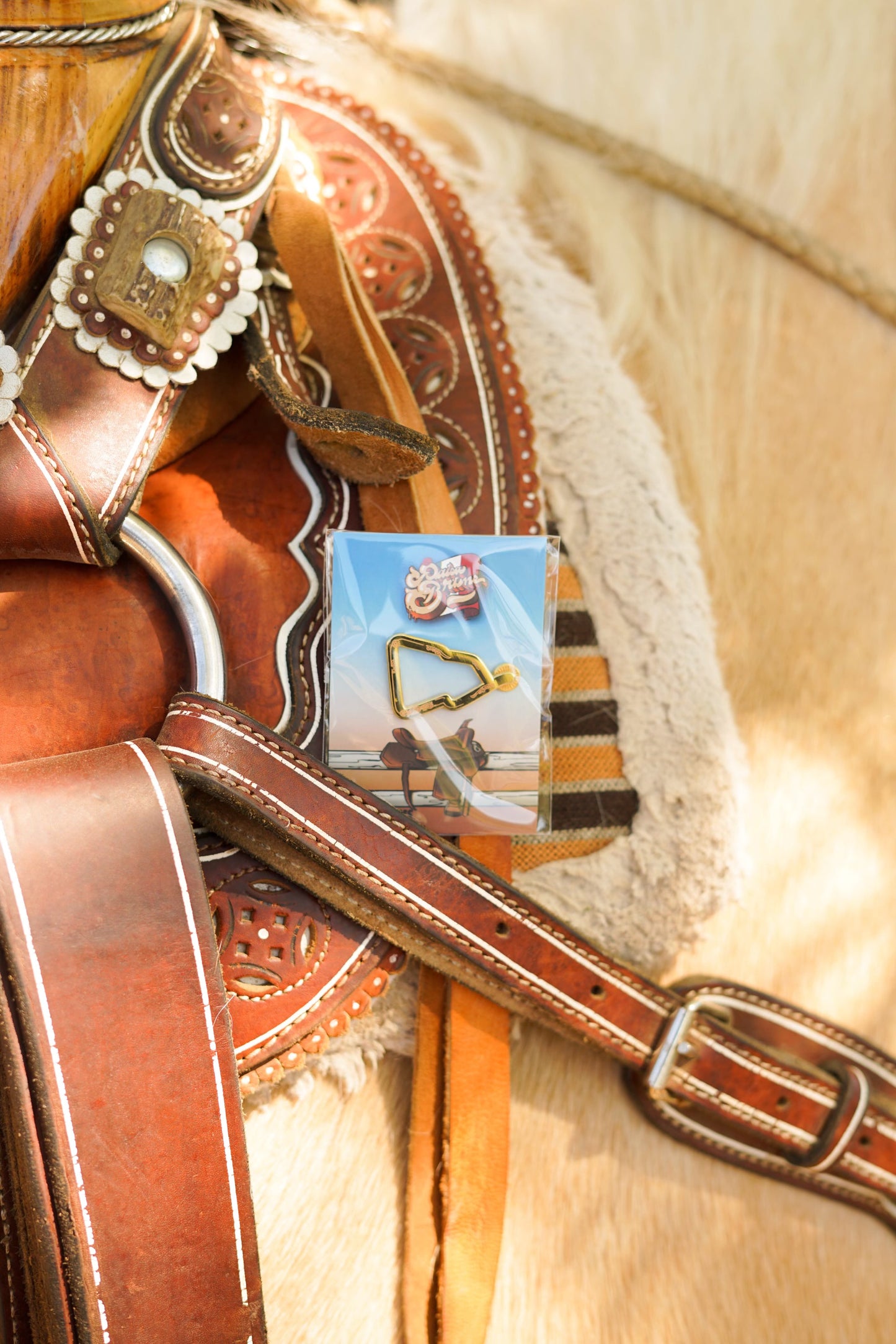 Gold NE spur pin